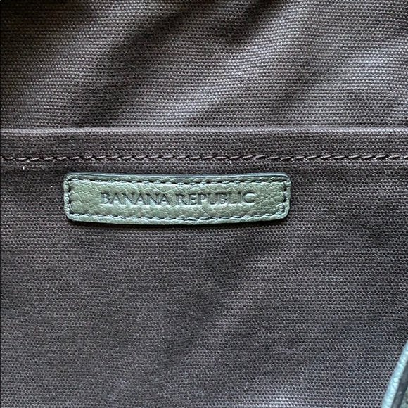Banana Republic purse - Picture 2 of 7